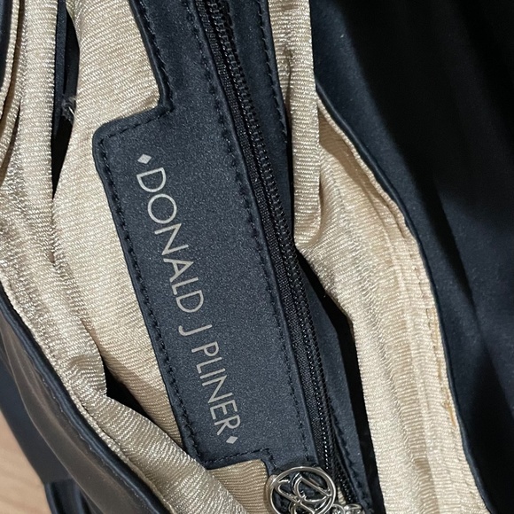 Donald J Pliner Evening Bag - Picture 6 of 7